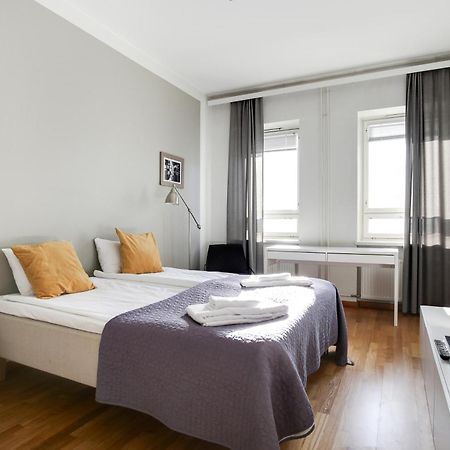 Kotimaailma Apartments Kamppi - 2Br In The City Center With Code Lock Helsinki Eksteriør billede