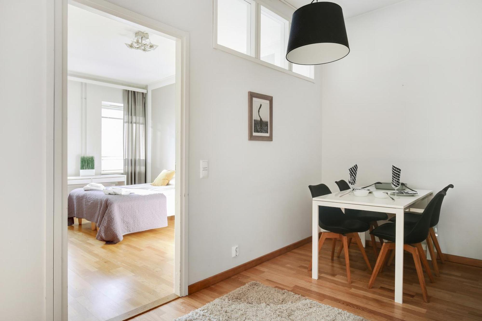 Kotimaailma Apartments Kamppi - 2Br In The City Center With Code Lock Helsinki Eksteriør billede