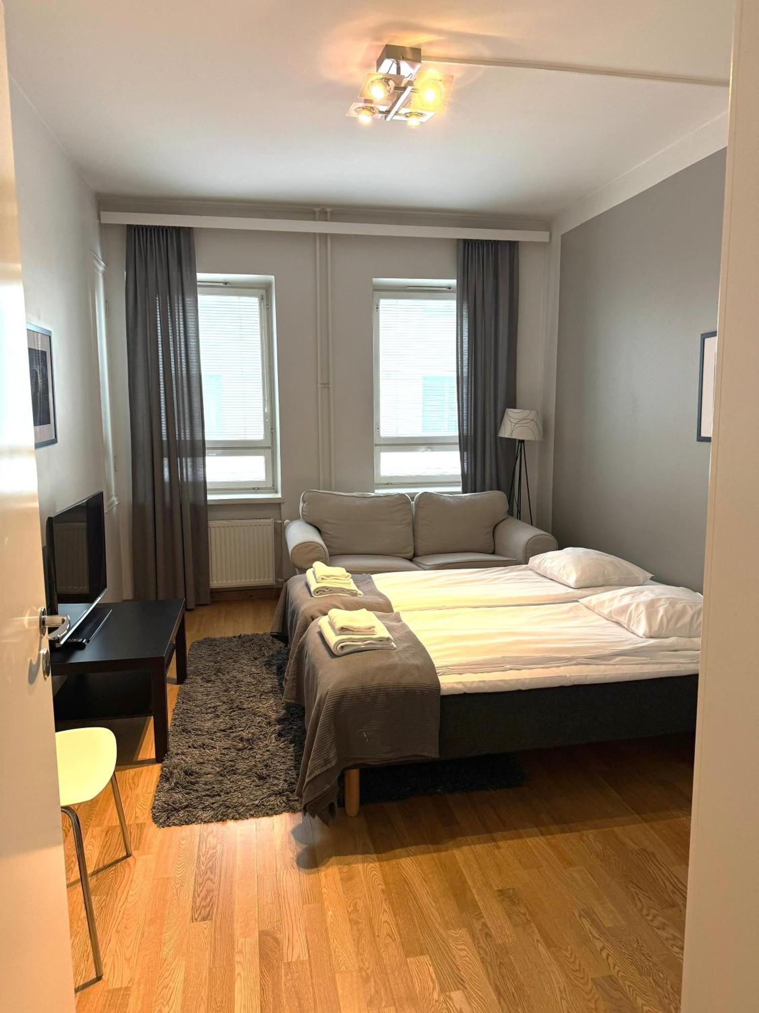 Kotimaailma Apartments Kamppi - 2Br In The City Center With Code Lock Helsinki Eksteriør billede